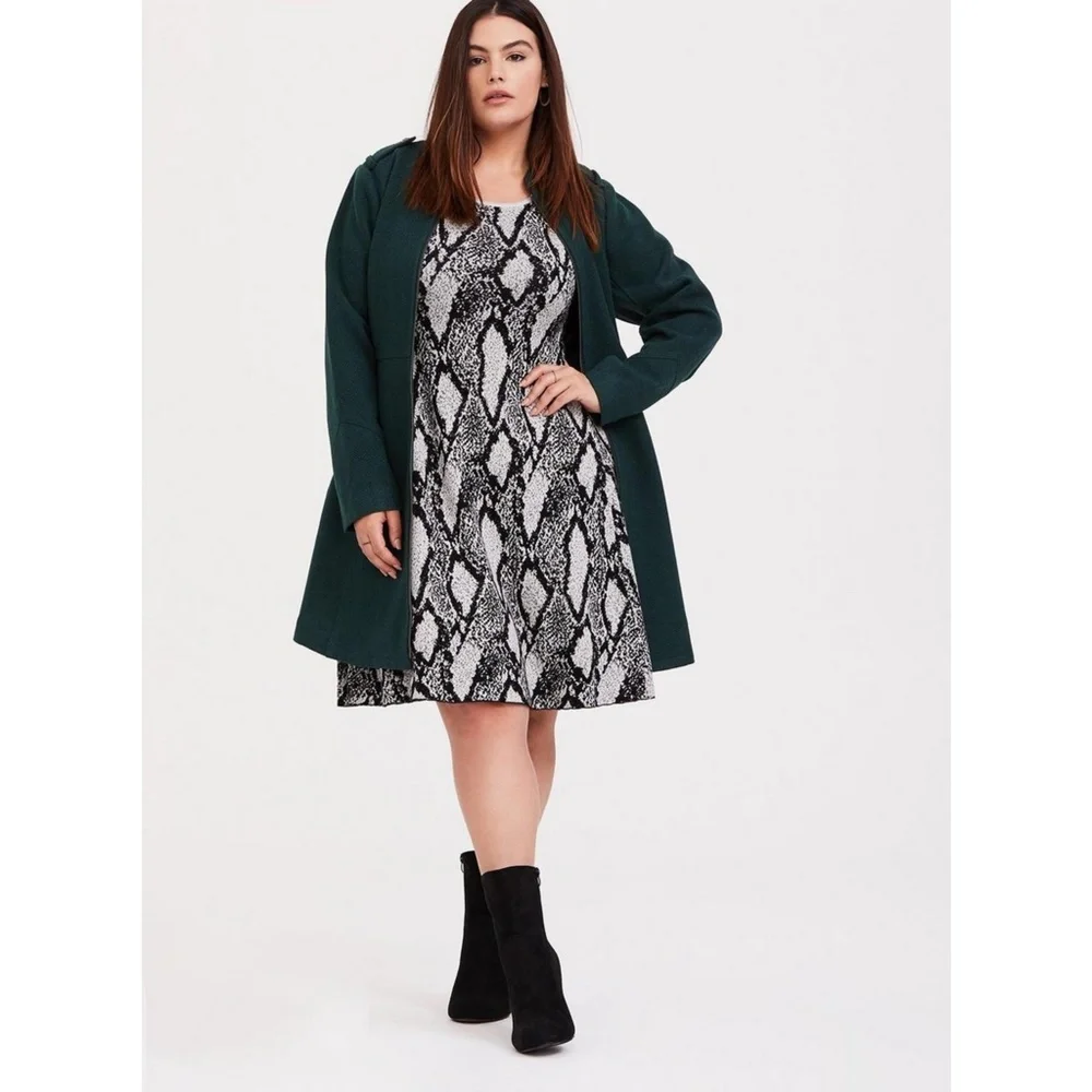 Torrid Black Snakeskin Print Sweater Knit Trapeze Dress Snake Grey 1X (Torrid 1) - Picture 5 of 11